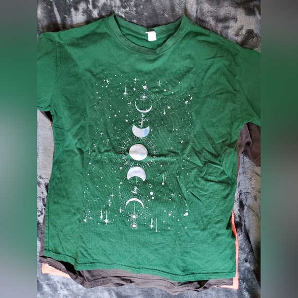 Chicyea Womens Small Witchy Tshirt Bundle - Picture 6 of 7